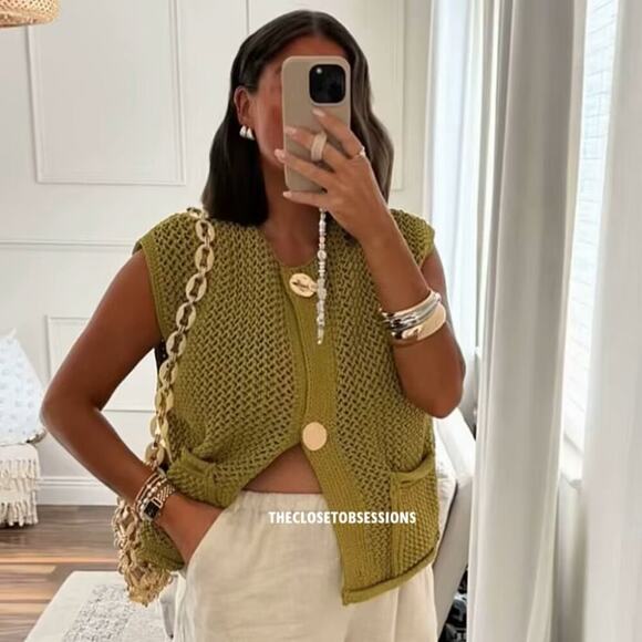 ZARA Knit Top NWT – Pistachio Green Gold Button Vest, Size S - Picture 8 of 16